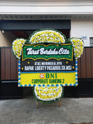 Papan Bunga Duka di Hantakan