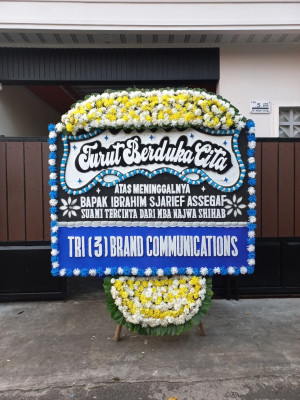 Papan Bunga Duka di Hantakan